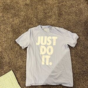 Great condition lavender Nike T-shirt